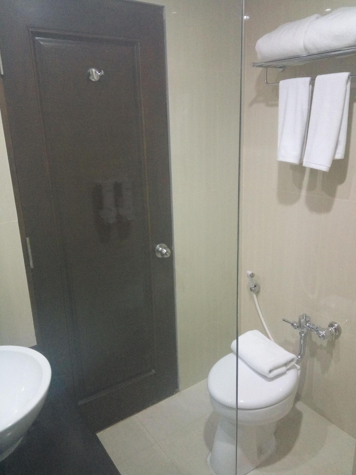 Tara Hotel Yogyakarta Tugu Exterior foto