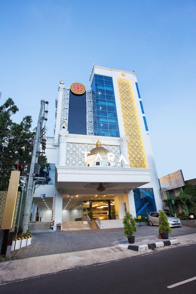 Tara Hotel Yogyakarta Tugu Exterior foto