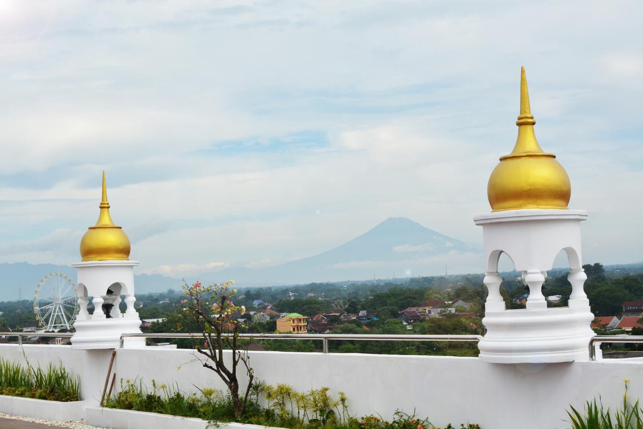 Tara Hotel Yogyakarta Tugu Exterior foto