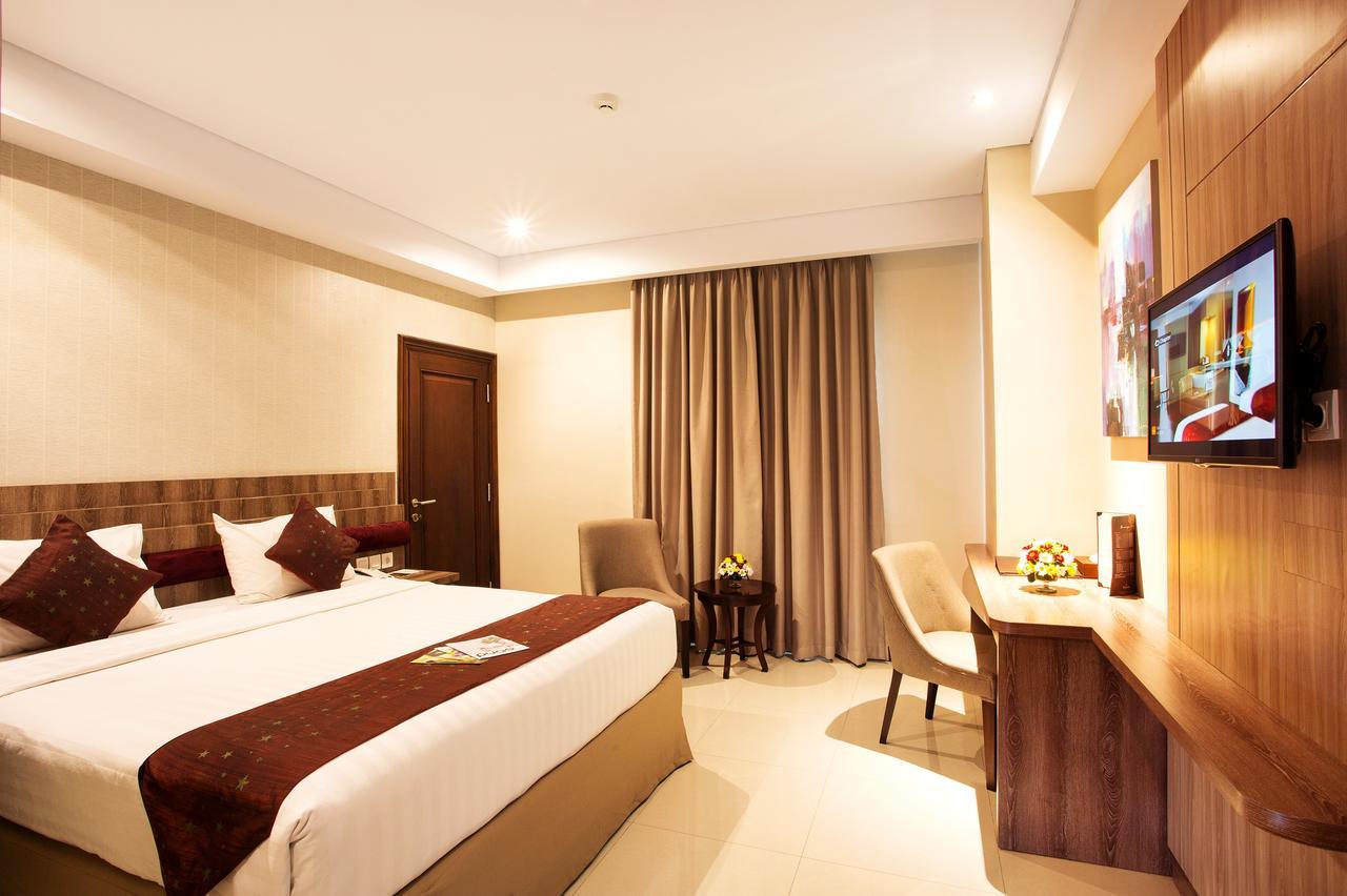 Tara Hotel Yogyakarta Tugu Exterior foto