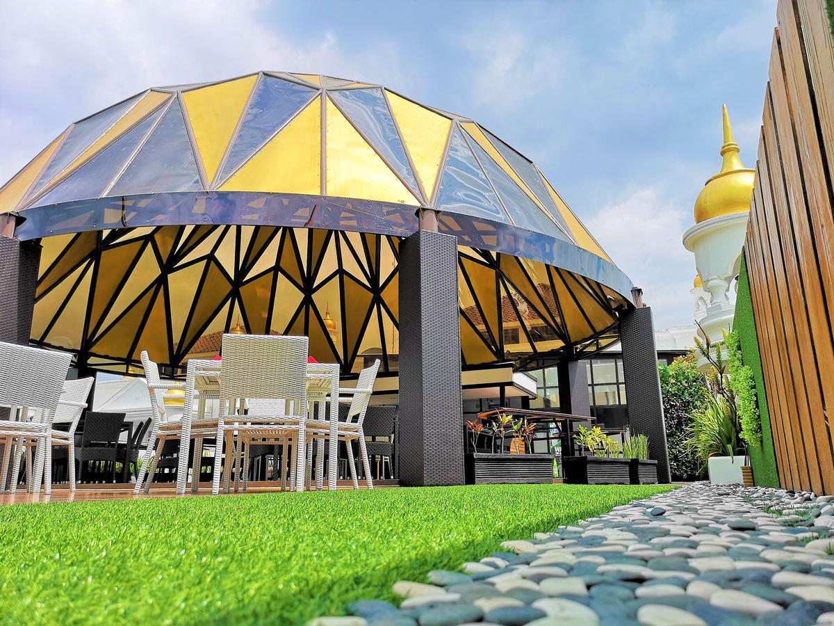 Tara Hotel Yogyakarta Tugu Exterior foto